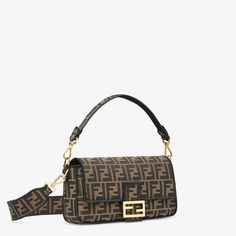 Neverfull Louis Vuitton, Fendi Baguette Bag, Purse Boutique, Cheap Purses, Handbags Affordable, Fendi Baguette, Cheap Handbags, Baguette Bag, Cute Purses