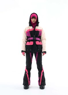 Mountain Gear, Fashion Identity, Bleach Product, Snow Outfit, P E Nation, Simple Fits, Pe Nation, Skiing Outfit, Snow Sports