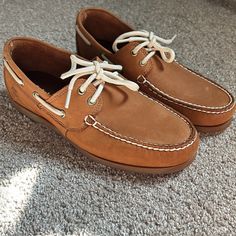 Great Condition Never Used Size 7.5 Timberland Loafers, Bay Boat, Timberland Boots Mens, Timberland Classic, Chukka Sneakers, Shoe Palace, Leather Boat Shoes, Brown Leather Shoes, Timberlands Shoes