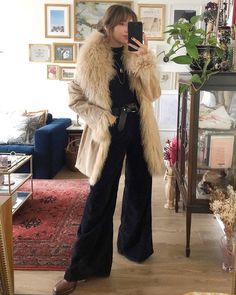 #mobwife #outfits #style #fashion Penny Lane Coat Outfit Aesthetic, Penny Lane Coat Aesthetic, Penny Lane Almost Famous Outfits, Penny Lane Jacket Outfit, Penny Lane Style, Afghan Jacket Outfit, 70s Fur Coat Outfit, London Aesthetic Outfits Winter, Pennylane Coat Outfit