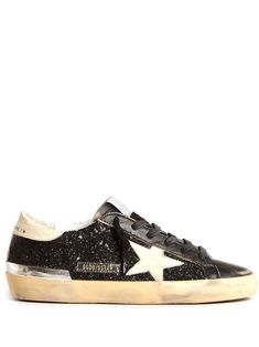 Find GOLDEN GOOSE DELUXE BRAND Super-star Sneakers on Editorialist. black/white leather distressed finish front lace-up fastening contrasting branded heel counter glitter detailing appliqué logo signature star patch to the sides logo patch at the tongue round toe branded insole flat rubber sole Hi Star Golden Goose, Stockholm Wishlist, Stockholm Summer, Golden Goose Black, Dream Wishlist, Kids Wardrobe, Golden Goose Deluxe Brand, Star Shoes, Iconic Bags