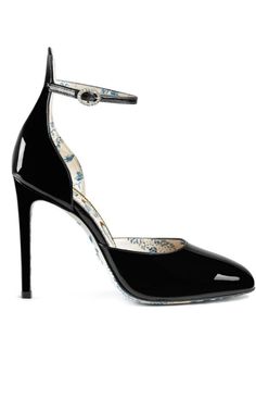 Gucci Print, Black Court Shoes, Gucci Runway, Gucci Pumps, Buy Gucci, Luxury Women Fashion, Ankle Strap Pumps, Dior Shoes, Shoes Heels Pumps