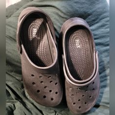 Croc-Style Slip On Platform Shoe. Never Worn. Croc Style, Platform Shoe, Slip On Shoe, Platform Shoes, Slip On Shoes, Women's Shoes Sandals, Shoes Sandals, Slip On, Women Shoes