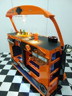 Cocktail Bar Design, Bus Bar, Man Cave Furniture, Man Cafe, Hot Wheels Display, Car Bar, Vw Art, Car Part Furniture, Automotive Furniture