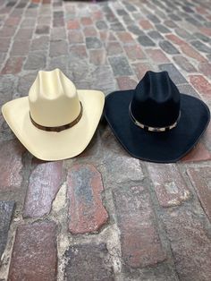 This black felt cowboy hat is perfect for the rodeo, floating the river, or just adding to your western outfit. The slick black color adds unique western flair that is sure to make you stick out from the crowd! This unisex hat is great for him or her! The sized elastic hat band on the inside of the hat makes this hat fit most everyone. This hat is also available in canvas cream! Material: Felt Canvas Sizing: Small- 6 7/8- 7 Medium- 7- 7 1/8 Large 7 1/4- 7 3/8 X-Large- 7 3/8- 7 1/2 it will fit fr Handmade Black Felt Hat For Rodeo, Fitted Black Felt Hat For Western-themed Events, Black Brimmed Felt Hat For Western-themed Events, Dark Brown Felt Cowboy Hat, Cowboy Hat Black Felt, Black Cowboy Hat, Black Cowboy, Felt Cowboy Hats, Cowboy Style