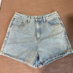 Brand New Worn Once Just Doesn’t Fit Me Right Anymore Casual Light Wash High Waist Jean Shorts, Casual High Waist Light Wash Jean Shorts, Casual High Rise Light Wash Jean Shorts, Casual High-rise Light Wash Jean Shorts, Casual High Waist Medium Wash Jean Shorts, Casual High Waist Denim Jean Shorts, Light Wash High Waist Denim Shorts, High Waist Light Wash Denim Jean Shorts, High Waist Light Wash Denim Shorts