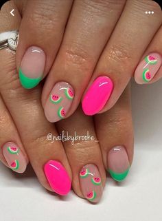 Fun Short Summer Nails, Short Watermelon Nails, Nails With Watermelon, Summer Nail Inspo 2024, Summer Nails Shellac, June Nails Ideas 2024, Watermelon Toes, Watermelon Nail Designs, Watermelon Nail Art