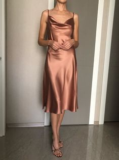 Rose Gold Cowl Neck Silk Satin Midi Length Slip Dress Sangles - Etsy Belgique Chic Fitted Slip Dress At Cheap Price, Luxury Silk Modal Satin Dress For Women, Satin Camisole Slip Dress For Party, Solid Satin Slip Dress For Wedding Night, Party Satin Camisole Slip Dress, Chic Sleeveless Satin Dress For Wedding Night, Satin Camisole Slip Dress With Satin Finish, Solid Slip Dress For Wedding Night, Solid Satin Camisole Slip Dress