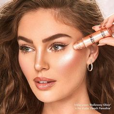 Iconic London Rollaway Glow Highlighter Peach Paradise, Makeup Icons, Shea Butter Body Shop, Iconic London, Cupids Bow, Beyond Beauty, Makeup Sale, Liquid Highlighter, Skin Toner