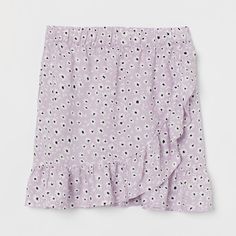 H&M Devided Mini Skirt. Size 4. Never Used. New Condition. Swagy Fits, Drawing Ruffles, Justine Skye, Basic White Tee, Cool Girl Style, Bleach Tie Dye, Myanmar Dress, Hm Skirt, Cute Lazy Outfits