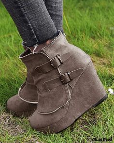 Color: khaki, Size: US8 Rounded Toe Boots, Wedge Ankle Boots, Round Toe Heels, Womens Wedges, Wedge Boots, Color Khaki, Olivia Mark, Biker Boot, Shoe Collection