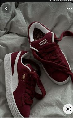 Pretty Sneakers, Dr Shoes, Preppy Shoes, Pretty Shoes Sneakers, Cute Sneakers, Fresh Shoes, Hype Shoes, Girly Shoes, Puma Suede