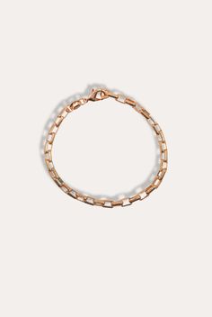 Our vintage-inspired rounded box chain bracelet is a must-have for any jewelry collection. Its timeless design is perfect for stacking with other pieces, adding depth and character to your look. Crafted with intricate detailing, this bracelet seamlessly blends classic elegance with modern flair. Whether you're dressing up for a special occasion or adding a touch of sophistication to your everyday ensemble, this bracelet offers versatility and style. Elevate your jewelry game with this essential Elegant Metal Charm Bracelet With Box Chain, Gold Metal Bracelet With Box Chain And Rectangular Links, Classic Rose Gold Metal Bracelets, Yellow Gold Metal Box Chain Bracelet, Yellow Gold Metal Bracelet With Box Chain, Gold Metal Bracelet With Box Chain As Gift, Gold Box Chain Bracelet As Gift, Rose Gold Metal Chain Bracelet, Gold Bracelet With Box Chain As Gift