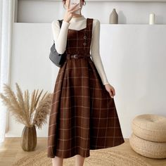 Size Please compare the detail sizes with yours , please allow 1-2cm differ due to manual measurement,thanks, (ALL measurement in cm and please note 1cm=0.39inch size bust hip waist length shoulder S 86 66 104 M 90 70 105 L 94 74 106 XL 98 78 107 40s Mode, Fashion Overalls, Big Dresses, Woolen Dresses, Outfits Dresses, Shopping Party, Brimmed Hat, Women Sweaters Winter, Elegant Feminine