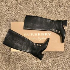 Burberry Knee High Leather Boots Women's Size 6 Burberry Boots, Burberry Rain Boots, Heavy Duty Boots, Patchwork Boots, Velvet Boots, High Leather Boots, Black Knee High Boots, Shearling Boots, Leather Platform Sandals