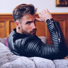 Chez Rust #handsome #hot #sexy #celebrity #hunk Men Leather Jacket, Trendy Mens Haircuts, Celebrities Leather Jacket, Mens Leather Clothing, Black Leather Biker Jacket, Hipster Man, Mens Fashion Smart, Leather Clothes, Leather Jacket Outfits