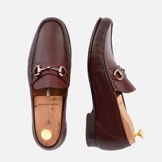 A casual yet elegant loafer. Horsebit loafers were inspired by the equestrian lifestyle and tradition. By adorning a shoe with the humble snaffle bit it was instantly transformed into a symbol of luxury. Our Beaumont Loafers easily straddle the worlds of high-style and casual wear. The insole is actually part of the upper which makes the upper more flexible, comfortable and lighter than shoes where the insole is a separate piece of leather. The Beaumont Loafers are created with true moccasin con