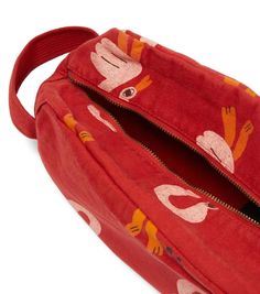 Your little one will love to store their treasures in this Bobo Choses pouch bag. The playful design is made from Pelican printed cotton canvas that will bring joy to their day..Care instructions: hand wash.Closure: zipper fastening.Made in Spain.Material: 100% cotton.Height 13,5cm-5.5'.Width 20cm-8'.Depth 12cm-4.5' Cotton School Bag With Zipper Pouch, Canvas Bags With Zipper Pouch For Gifts, Canvas Pouch Cosmetic Bag For Gift, Canvas Cosmetic Pouch As Gift, Canvas Pouch Bag For Gifts, Canvas Pouch Bag As Gift, Canvas Pouch Bag For Gift, Playful Cotton Canvas Bag For Daily Use, Playful Cotton Bag For Gift