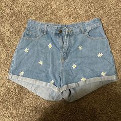 Nwot Shein Daisy Shorts. Brand New, Never Worn Perfect Condition. So Cute And Comfortable! Size Large. Daisy. Floral. Flowers. Shein. Nwot. Denim. Shorts. Jean Shorts. Cuffed. Jeans. Spring. Summer. Beach. Comfortable. Cute Summer Denim Bottoms, Cute Denim Bottoms For Summer, Cute High Waist Bottoms For Spring, Cute Spring Shorts With Pockets, Cute High Waist Jean Shorts For Spring, Cute Jean Shorts For Spring, Cute Short-length Bottoms For Spring, Cute Short Length Bottoms For Spring, Cute Blue Shorts For Spring