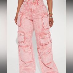 Fashionnova Lily High Rise Cargo Jeans - Pink Brand New Never Worn Size ( 9 ) Non Stretch Denim Wide Leg Cargo Jean Loose Fit All Over Cargo Pockets 100% Cotton Disclaimer - Due To The Specialized Wash Process, Each Garment Is Unique. Lily High Rise Cargo Jeans, High Rise Cargo Jeans, Celana Kargo, Pink Cargo Pants, Look Legging, Cargo Pants Outfit, Mode Kpop, Pink Jeans, Fashion Nova Jeans