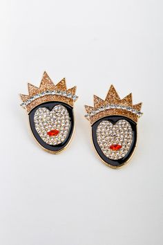 👑The evil Queen "take a bite" 🍎 Gold Fantasy Earrings For Party, Edgy Plug Earrings For Parties, Edgy Pierced Earrings For Party, Edgy Pierced Plug Earrings For Parties, Edgy Drop Earrings For Party, Fantasy Style Pierced Earrings For Party, Punk Party Drop Earrings, Fantasy Style Party Earrings, Gold Gothic Earrings For Parties