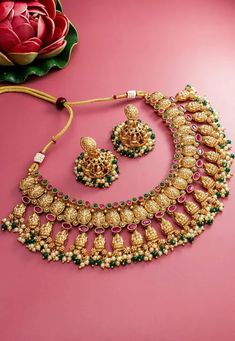 Check out the chokernecklace designs from our catalogue. Choose yours from the most beautiful designs and patterns. Today Gold Rate, Gold Rate, Gold Diamond Jewelry, Diamond Jewellery