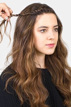 elle-bang-hacks-side-braid-09 Curly Hair Photos, How To Style Bangs, Beautiful Curls, Long Brown Hair, Easy Hairstyles For Long Hair, Hair Photo, Twist Hairstyles