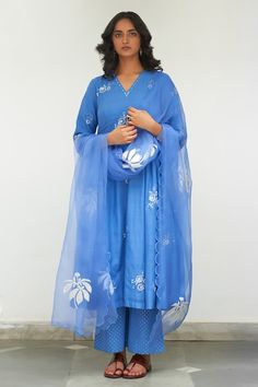 Buy Blue Mangalgiri Cotton Embroidery Thread V Asmani Sitara Anarkali Set For Women by Label Earthen Online at Aza Fashions. Light Blue Floor-length Anarkali Set With Dupatta, Blue Anarkali Embroidered Sharara, Traditional Light Blue Zari Work Dresses, Blue Embroidered Anarkali Set For Festive Occasions, Blue Chikankari Embroidery Designer Dress, Light Blue Anarkali Dress With Resham Embroidery, Festive Blue Embroidered Anarkali Set, Light Blue Festive Anarkali Dress, Light Blue Floor-length Anarkali Set