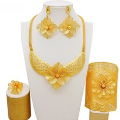 Fashion 4PCS Gold Color Jewelry Sets Trendy Necklace Earrings Copper Pendant African Dubai Jewelry Moroccan Wedding Party Gifts Metals Type: Copper Alloy Style: TRENDY Model Number: 3256805858801668 Included Additional Item Description: Necklace/Earrings/Ring/Bracelet Occasion: Party Shape\pattern: Round Gender: Women Material: Metal Fine or Fashion: Fashion Jewelry Sets Type: Necklace/Earrings/Ring/Bracelet Item Type: Jewelry Sets Wedding Party Gifts, Moroccan Wedding, Trendy Necklace, Color Jewelry, Fashion Jewelry Sets, Trendy Necklaces, Copper Pendant, Copper Pendants, Copper Earrings