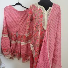 Brand New. Bollywood, Indian , Pakistani Kurthi, Sharara Dupatta Set With Gotapatti Lace Fabric Cotton. Size M (Pit To Pit 38) Size L (Pit To Pit 40) Size Xl (Pit To Pit 42) Size Xxl (Pit To Pit 44) Pink Anarkali Palazzo Set For Summer, Bohemian Palazzo Set With Zari Work, Bohemian Long Sleeve Anarkali Set For Summer, Summer Bohemian Long Sleeve Anarkali Set, Bohemian Mulmul Sharara With Block Print, Pink Anarkali Block Print Palazzo Set, Pink Semi-stitched Block Print Anarkali Set, Bohemian Cotton Palazzo Set With Zari Work, Bohemian Cotton Palazzo Set For Wedding