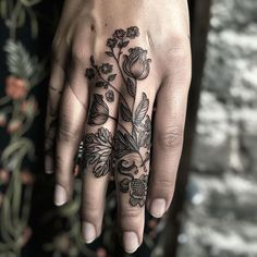 Bold Ring Finger Tattoos Tattoo Flash Set Rose Finger Tattoo For Women, Scrapbook Tattoo Sleeve, Simple Finger Tattoos For Women, Dot Finger Tattoo, Index Finger Tattoo, Ring Tattoo Designs For Women, Hand Tattoos Flower, Finger Tattoo Ideas For Women, Traditional Tattoo Arm