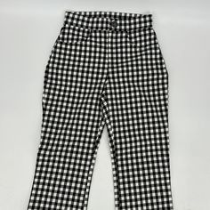 Free People Pants! Nwot Size Xs In Black And White Plaid. New Never Worn! Trendy Black And White Spring Bottoms, Trendy Black And White Bottoms For Spring, Trendy Fitted Black And White Bottoms, Fitted Casual Black And White Bottoms, Black And White Plaid, Free People Pants, White Plaid, Black Pants, Pant Jumpsuit