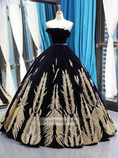 Black And Gold Ball Gown, Ball Gowns Gold, Navy Blue Ball Gown, Gowns Gold, Gold Ball Gown, Beaded Prom Dresses, Vintage Ball Gowns, Sweet 15 Dresses, Black Ball Gown