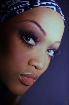 80s Makeup, 90s Makeup, Tyra Banks, Creative Makeup Looks, Beauty Shoot, Photoshoot Concept, Editorial Makeup, Pretty Makeup, Creative Makeup