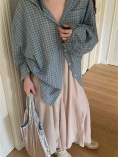 Material: POLYESTER, SPANDEX Size Bust (cm) Bust (in) Length (cm) Length (in) Shoulder (cm) Shoulder (in) Sleeve Length One Size 137 53.94 82.5 32.48 61 24.02 / Oversized Plaid Blouse For Spring, Baggy Long Sleeve Blouse For Spring, Casual Baggy Long Sleeve Blouse, Blue Plaid Shirt Women, Plaid Shirts Women, Summer Boyfriend, Autumn Chic, Plaid Shirt Women, Plaid Shirts