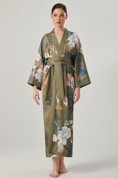 "A STATEMENT-MAKING PIECE for At Home Dressing and Beyond AUTHENTIC KIMONO ROBE - Made of a Single Piece of luxury fabric, Grown on sleeves without shoulder seam. Removable sash tie closures with belt loops, another inner tie could keep it semi-close or secure its closure MATERIAL - Lightweight Soft Charmeuse, NOT Thick Satin. Smooth to the touch with a classic shiny finish and showing beautiful sheen and flowy drape. ONE SIZE - Fits most women (49\" at chest and hip, the length is 53\"). Machin Kimono Robes Pattern, Long Kimono Outfit, Elegant Loungewear, Brown Kimono, Flower Girl Robes, Flower Kimono, Modern Kimono, Kimono Style Jacket, Kimono Blouse