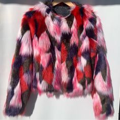 Ugg Multicolor Faux Fur Cropped Glam Jacket Sz S Great To Excellent Preowned Condition Reasonable Offers Welcome Ugg Jacket, Womens Uggs, Pink Red, Faux Fur, Jackets & Coats, Jackets For Women, Wardrobe, Red, Pink