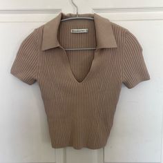 Never Worn Fitted Fine Knit Collared Top, Fitted Brown Tops With Seamless Collar, Fitted Collared Knitted Sweater, Fitted V-neck Sweater With Seamless Collar, Classic Fitted Knitted Top, Short Sleeve Knit Top, Abercrombie Fitch, Knit Top, Womens Tops