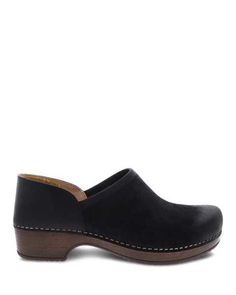 Brenna Black Classic Slip-on Clogs With Arch Support, Classic Slip-on Clogs With Leather Sole, Modern Slip-on Clogs With Arch Support, Everyday Leather Sole Clogs, Everyday Clogs With Cushioned Footbed, Classic Slip-on Clogs With Rubber Sole, Classic Slip-on Mules For Everyday, Comfortable Clogs With Textured Sole And Flat Heel, Comfortable Closed Toe Clogs With Textured Sole