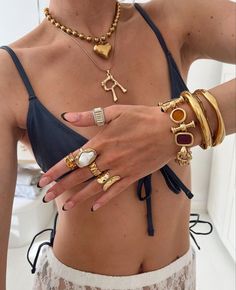 Jewelry Tour, Coastal Europe, Indigo Jewelry, Chunky Gold Jewelry, Xoxo Jewelry, Jewelry Stacking, Paris Mode, Nail Jewelry, Dope Jewelry