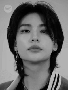 #hyunjin #straykids #hyunjinicon Hair Homecoming Styles, Short Hair Homecoming Styles, Homecoming Styles, Short Hair Homecoming, Ideas For Long Hair, Korean Short Hair, Earrings Patterns, Hair Homecoming, Falling In Love With Him