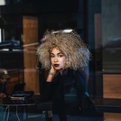 blonde curls. curly blonde. curly hair. big hair. blonde hair color Growing Afro Hair, Blonde Curls, Beautiful Natural Hair, Natural Hair Beauty, Big Chop, Grow Hair Faster, Natural Hair Inspiration, Hair Crush, Hair Journey