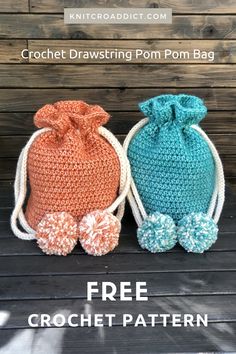 Learn to crochet an easy drawstring bag with this step by step video tutorial and written instructions. This crochet bag is a beginner friendly and it's also a very quick project. It turned out to be super cute! Hope you enjoy and happy crocheting. Drawstring Bag Pattern, Small Drawstring Bag, Bag Pattern Free, Crochet Pouch