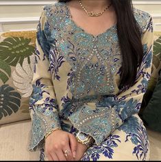 Eid Looks, Desi Fits, Stylish Kurtis Design, Womens Trendy Dresses, Desi Fashion Casual, Pakistani Fancy Dresses, Desi Aesthetic