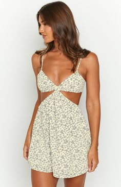 * Cream Floral Mini Dress   * Summer is here and this dress is everything you need! Beach day? Lunch with the gals? Sunset cocktails? This 'fit has you covered. Just add some heels (), gold jewellery () and a bag () to finish the look!   *     * Mini length   * Tie back   * Side cut outs   * Elastic waistband   * Adjustable straps   * Lined   * Lots of stretch   * Light weight material Sundresses For Beach Vacation, Mini Summer Dresses, Floral Mini Dress Summer, Prom Midi Dress, Heels Gold, Summer Playsuit, Zach Bryan, Beginning Boutique, Strapless Tops