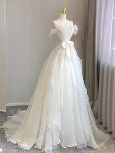 Ivory White Wedding Dress, Long White Prom Dress, Whiye Dress, Dress White Elegant, Pure White Dress, Royalty Dresses, Prom Dresses White, White Prom Dress Long, Dress White Long