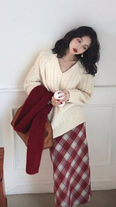 Cute Christmas Outfits, Autumn Knitwear, Casual Knitwear, Wardrobe Tips, Outfits Chic, Christmas Outfits, Nice Style