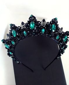 Black And Emerald Green Wedding Dress, Black And Green Crown, Crown Emerald Green, Emerald Green Tiara, Emerald Green Wedding Dress, Crown Emerald, Emerald Crown, Green Tiara, Emerald Tiara