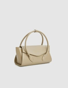 .✶•*˚ Urban Revivo Urban Revivo, Accessories Fabric, Vegan Leather Tote, Style Accessories, Color Khaki, Hand Bag, Mix Match, Leather Tote, Vegan Leather