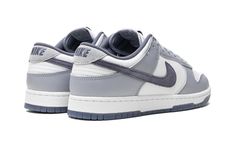 Dunk Low FJ4188 100 Dunk Azul, Dunk Colorways, Gray Nike Shoes, Cute Uggs, Boty Nike, Nike Kicks, Dunk Low Nike, Retro Basketball Shoes, Pretty Shoes Sneakers